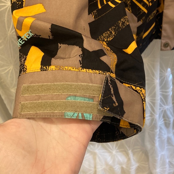 Men’s Volcom Jacket - Picture 4 of 12